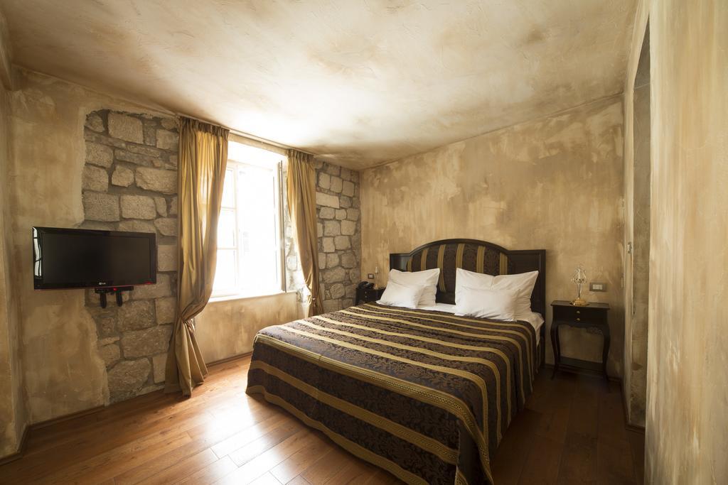 Boutique Hotel Astoria Котор Екстериор снимка