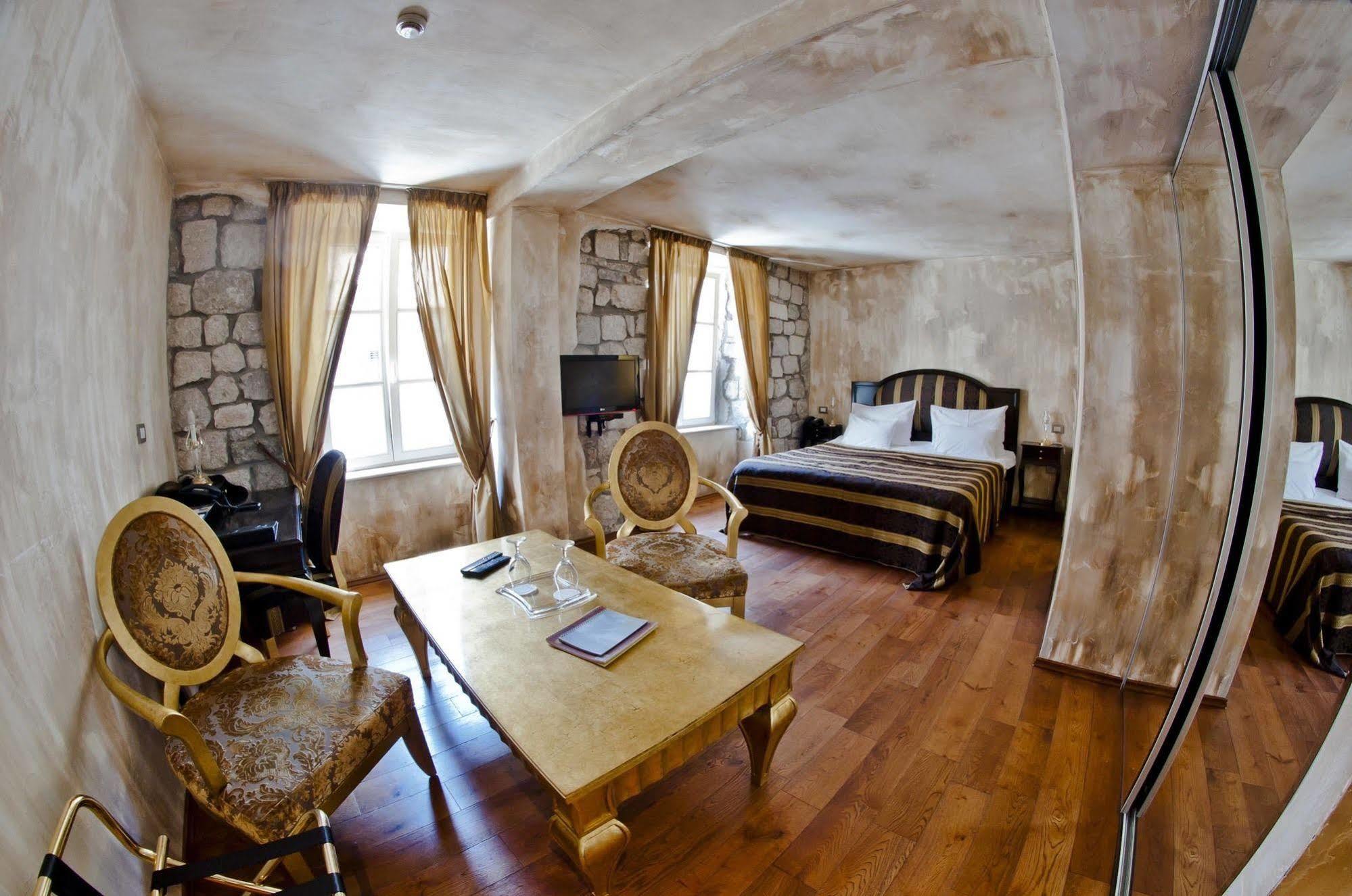 Boutique Hotel Astoria Котор Екстериор снимка