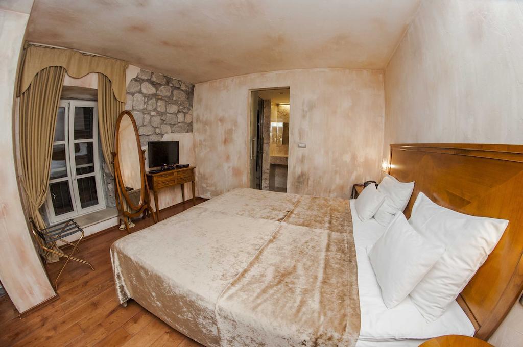 Boutique Hotel Astoria Котор Екстериор снимка